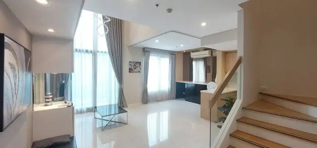 ด่วน!! ขาย คอนโด วิลล่า อโศก ห้อง DUPLEX กว้างเหมือนอยู่บ้าน ความหรูหราเต็มสิบเลยจ้าาาา รีบเลย!! images