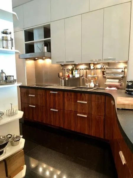 For rent!! Le Raffine Sukhumvit 39, beautiful room, fully furnished, convenient travel, hurry and reserve now!!