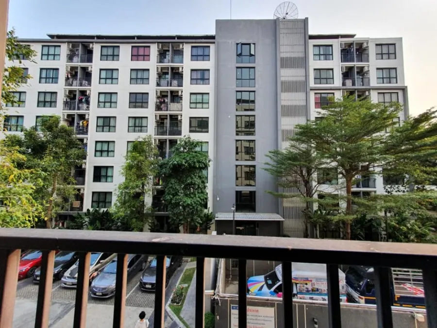 Sell B You Chokchai 4 rooms are private, quiet, fully furnished. Plus a good fosa. Very nice to sit. Book now.