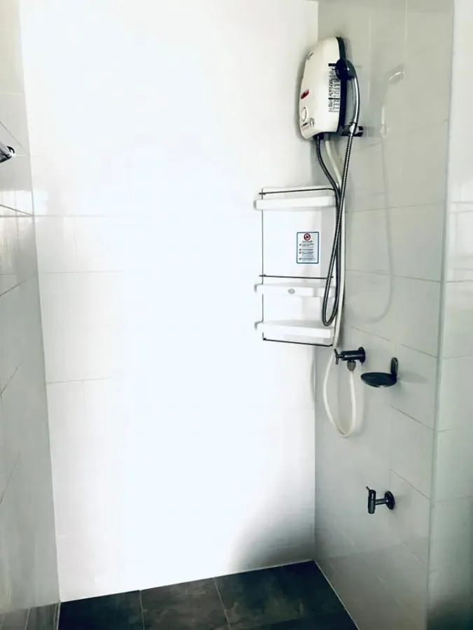 ขาย ให้เช่า ดี คอนโด สาธุประดิษฐ์ 49 ห้องสตูดิโอ ตกแต่งวอลเปเปอร์ วิวสะพานภูมิพล จองด่วนๆ