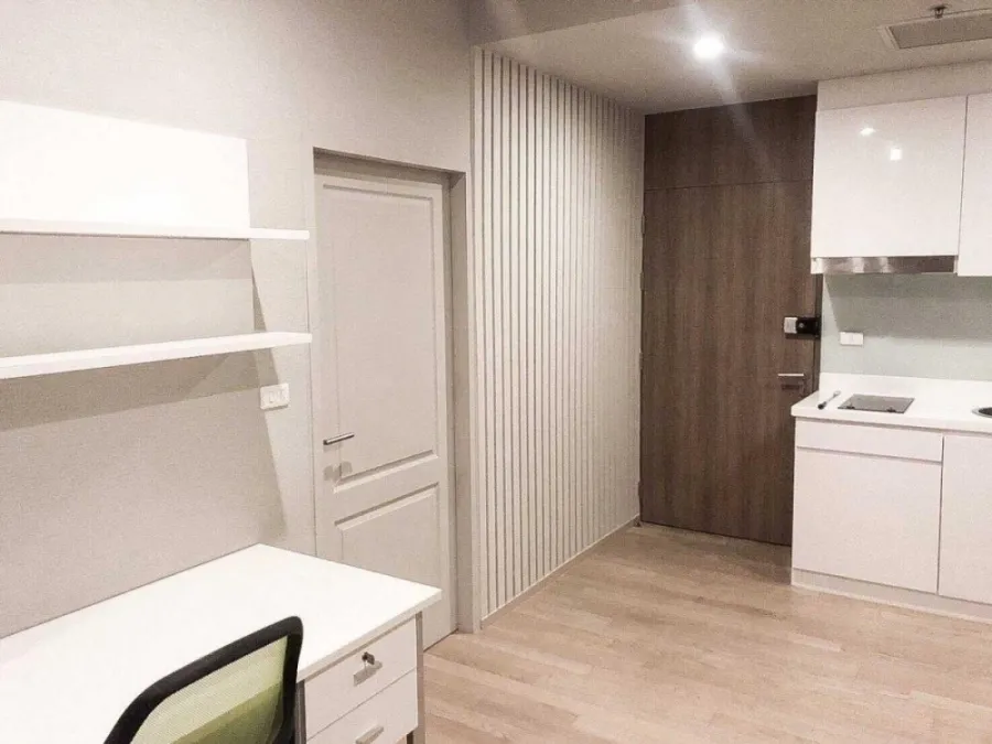 For sale: Noble Refine, 25th floor, comes with complete decoration, beautiful room, nice to live in. Hurry and reserve now.