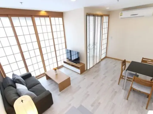 Condo for sale or rent, Ideo Mobi Sukhumvit, Duplex room, spacious, high ceilings, open and comfortable, warmly decorated, book now.