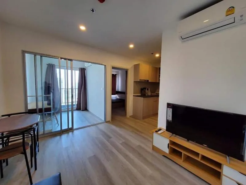 For rent elio sathorn-wutthakat Big room, well furnished. high floor nice view Book now before it slips away