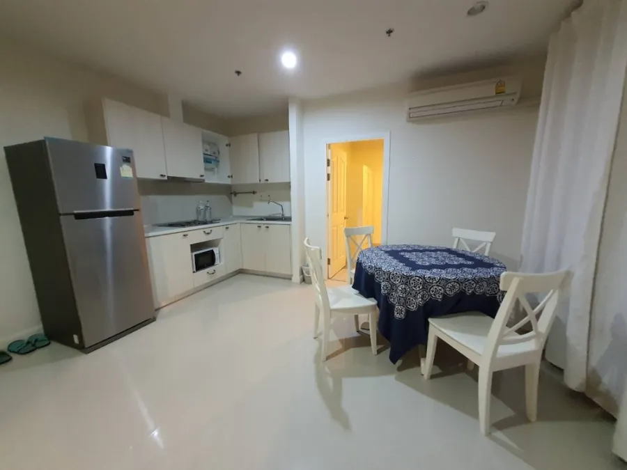 For rent, Manor Sanambinnam, 2 bedrooms, river view, both from the bedroom and balcony, fully furnished, ready to move in. Book now.