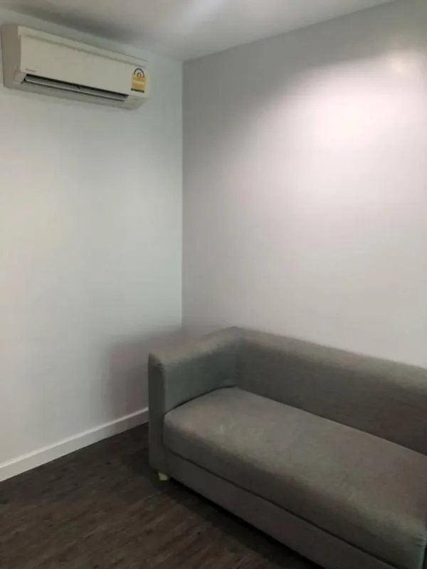 For sale B Campus Prachachuen pool view. Near The Mall Ngamwongwan, fully furnished, ready to move in. Urgent
