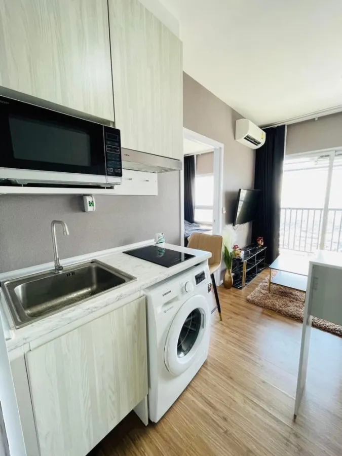 For rent: Notting Hill Sukhumvit-Phraeksa, high floor, simply decorated, looks good and stylish, great price, don't miss it.