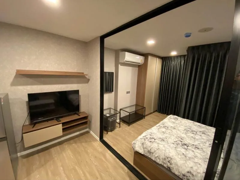 1 ห้องนอนชิคล์ๆ สวยๆเลย ตกแต่งแบบไม่ซ้ำใคร ให้เช่า kave town space เฟอร์+เครื่องใช้ไฟฟ้าแน่นๆๆไปเล๊ย