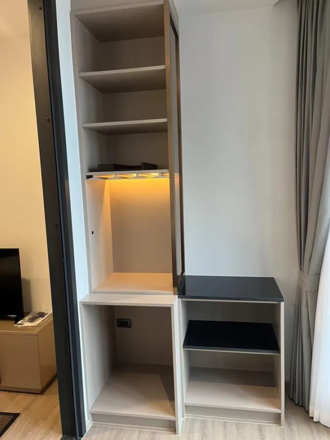 For rent, Edge Central - Pattaya (Central Pattaya), 21st floor, beautiful view, open, comfortable to the eyes, the room is decorated very stylishly, u