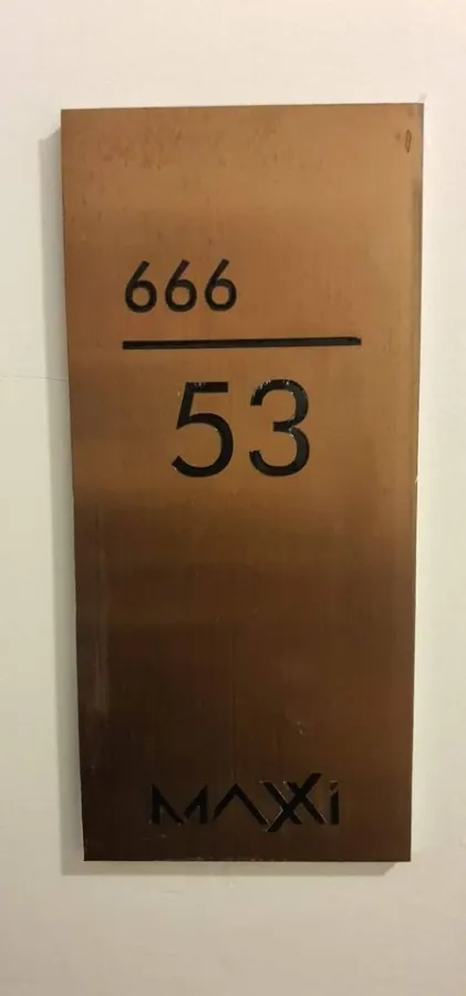 ขาย แมกซ์ซี่ รัชโยธิน-พหลโยธิน 34 ห้องกว้าง กั้นแยกเป็นสัดส่วน วิวสระ เฟอร์ครบ อย่าช้า จองเลย