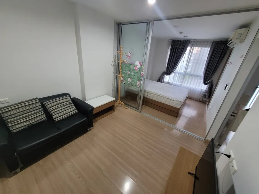 Sell and rent The Niche ID Bang Khae, fully furnished room Get cool breeze from the south balcony all year round.