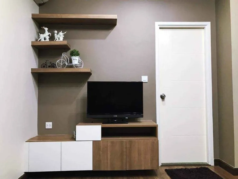 Sell Centric Tiwanon Station, view of the train, north, no noise, room is not hot, interested in booking now