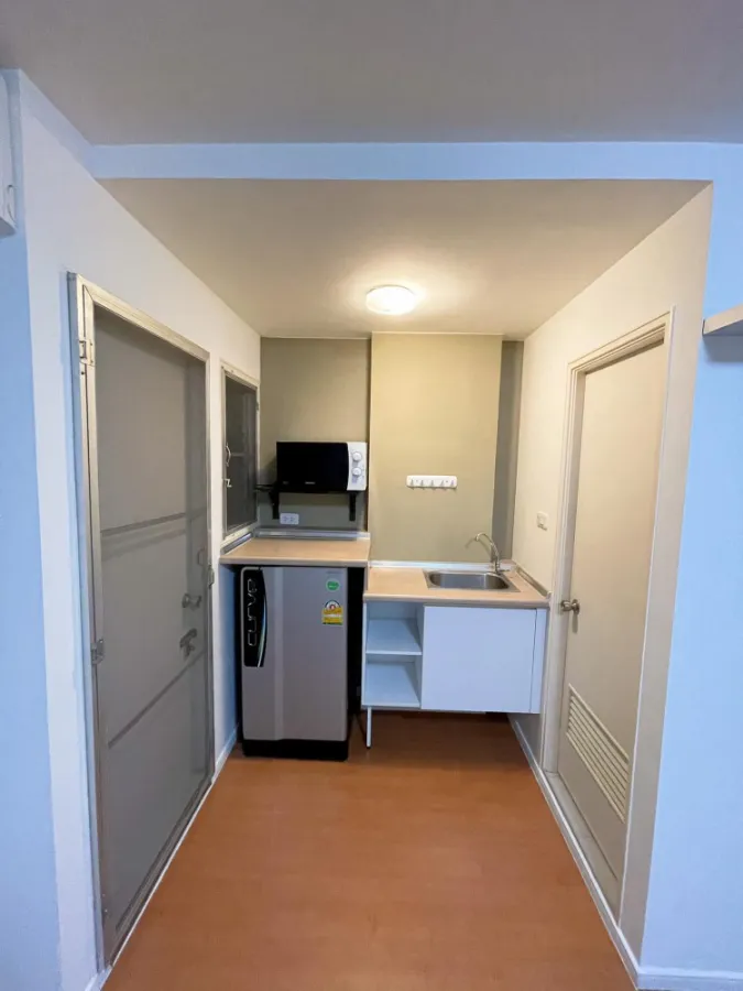 Condo for rent, Lumpini Township, Rangsit, Khlong 1, empty room for low budget people affordable price Interested in moving urgently?