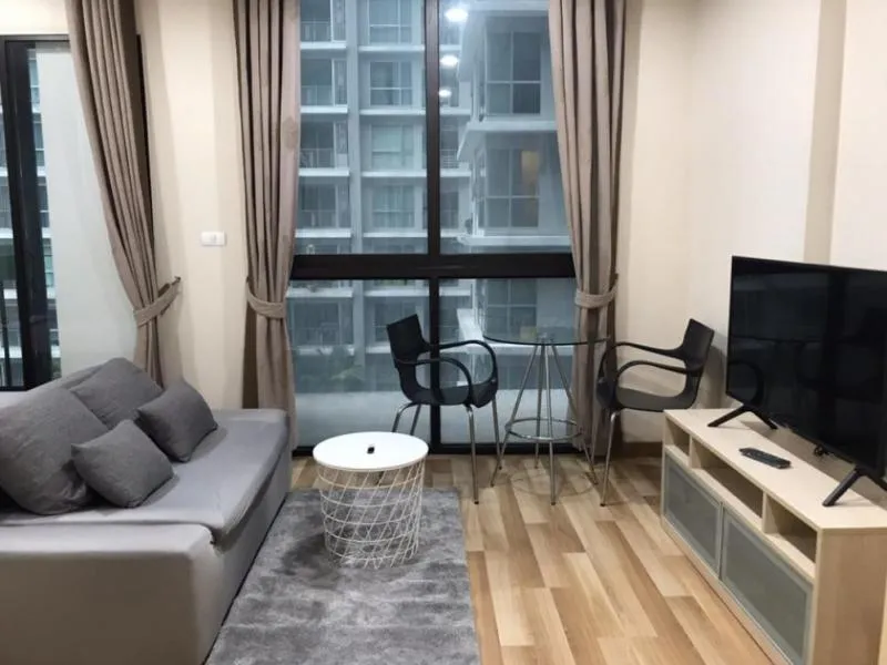 ห้องสวยแต่งมาครบ คอนโดอยู่สบาย ใกล้รถไฟฟ้าด้วยนะเออ เช่าเลย ไอดีโอ รัชดา – ห้วยขวาง