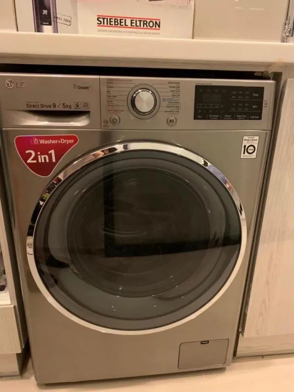 Life Asoke for rent, fully furnished room, ready to move in