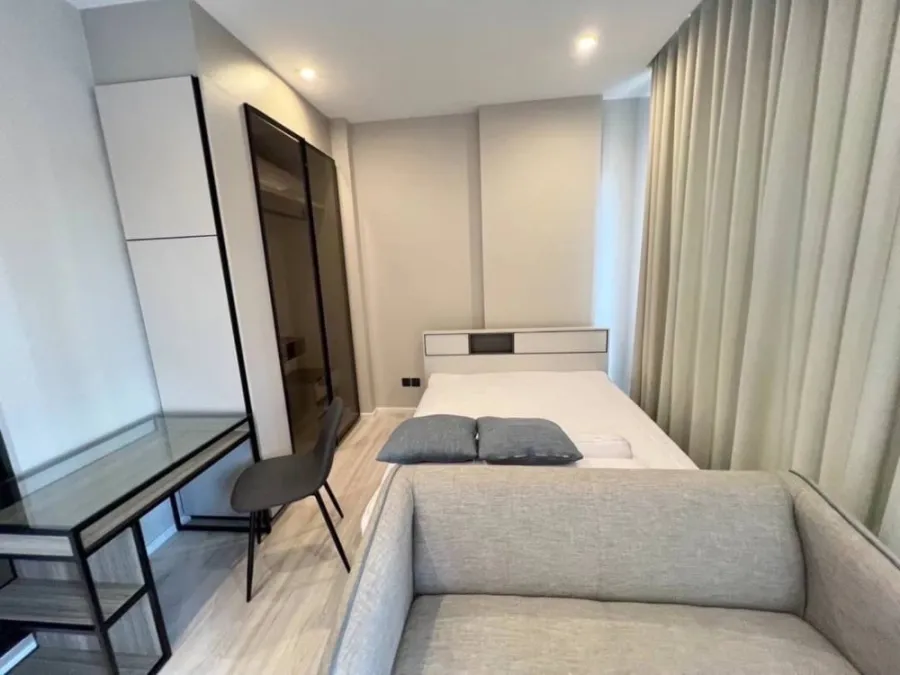 For rent!! Condo The Room Phayathai, 22nd floor, complete amenities. Ready to move in, hurry and reserve now!!