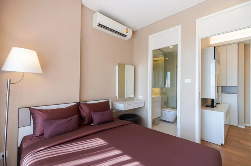 ให้เช่าคอนโด THE SAINT RESIDENCES ตกแต่งเฟอร์นิเจอร์และเครื่องใช้ไฟฟ้าครบพร้อมเข้าอยู่ สนใจรีบเลย