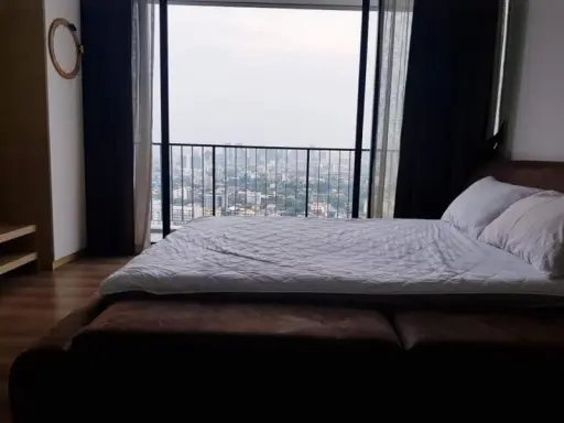 ให้เช่า ดิ อิสสระ ลาดพร้าว คอนโดหรู เงียบสงบ วิวสวยเวอร์ 1นอน เฟอร์แน่นๆ ต้องห้องนี้เลยจ้า !