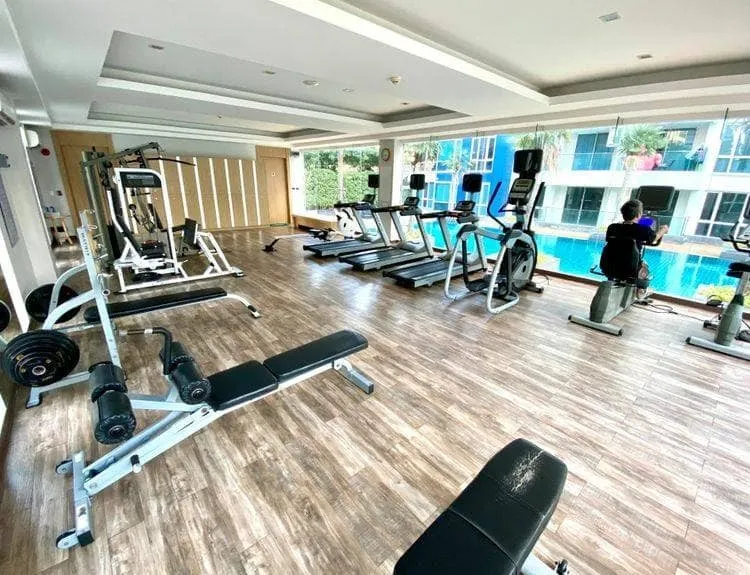 For sale: The Cliff (South Pattaya), studio room, quiet, pool and sea view. You can own it.