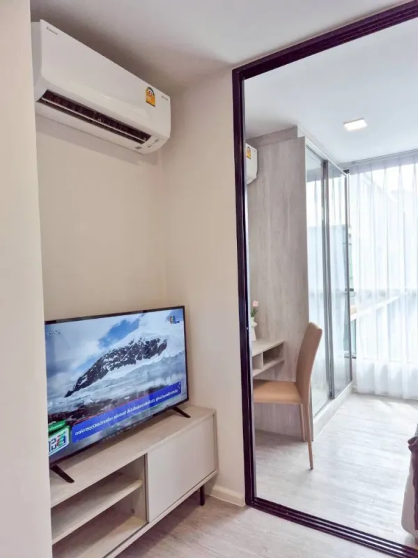 ให้เช่า คอนโด Atmoz Tropicana Bangna ห้องแต่งพร้อมอยู่ โทนขาว สบายตา ราคาสบายกระเป๋า มาจองเลย อย่าพลาด
