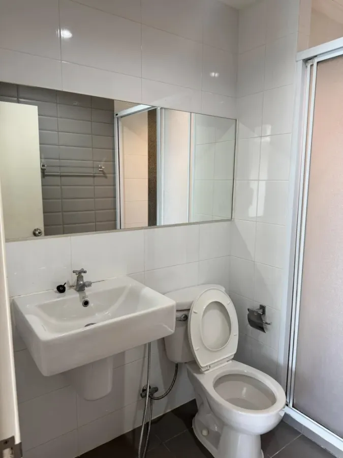 Condo for rent, Aspire Sukhumvit 48, ready to move in, 4th floor, good height, good price, reserve now.