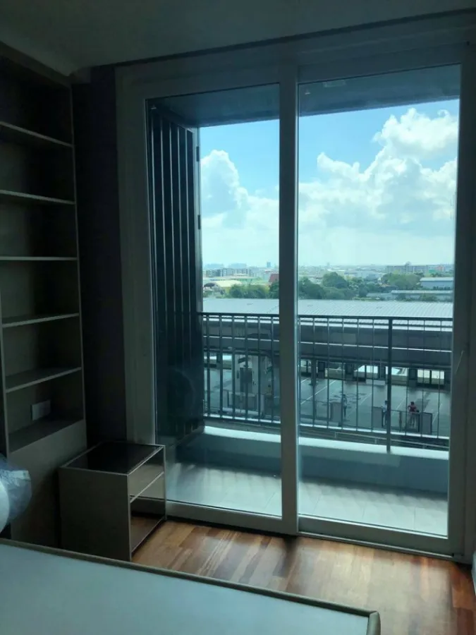 For rent urgently!! Condo The Metropolis, next to BTS, good location, don't hesitate, book now!!