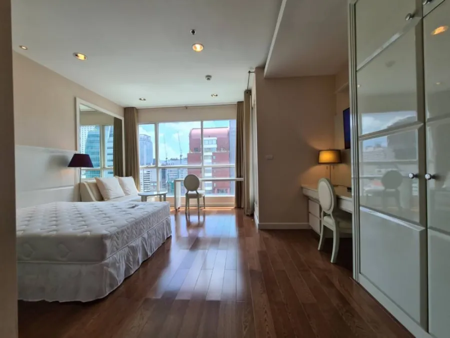 Sale/Rent Urgent!! Condo The Address Chidlom, 16th floor, beautiful view, good location, in the heart of the city, ready to move in, don't wait!!