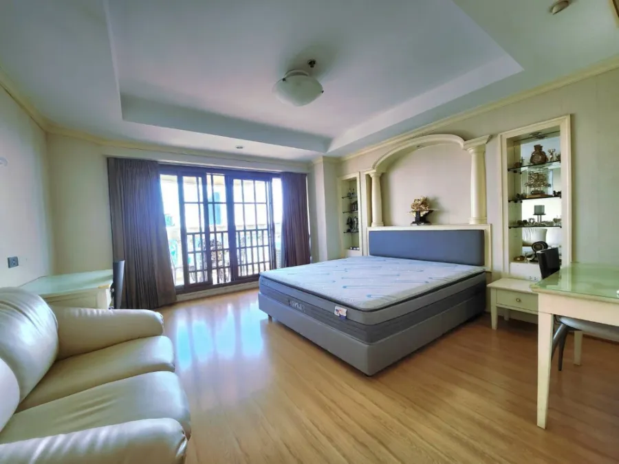 🏠🌃 For Sale: State Tower Condominium 🏠🌃