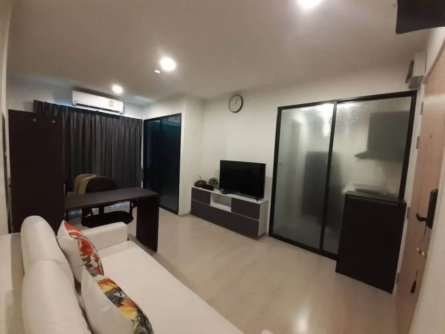 For rent, The Excel Groove Lasalle 52, open terrace, pool view, electrical appliances and fully furnished, book now, don't miss it.