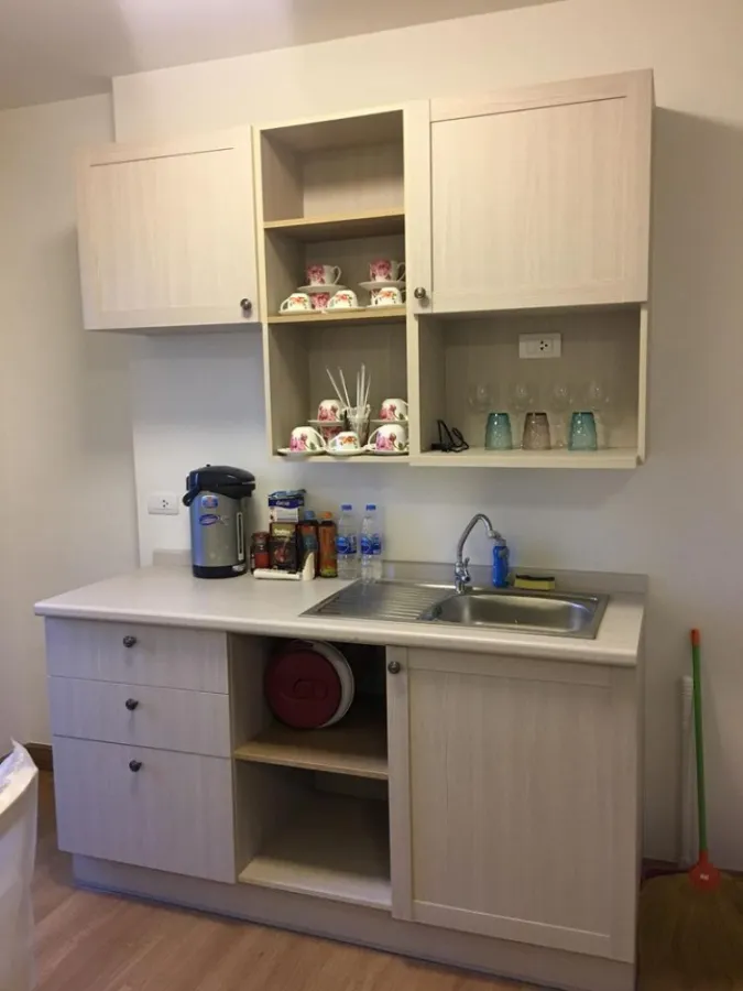 Condo for sale, Chapter One, Modern Dutch, good location, convenient transportation, near shopping areas, hurry and book now!!!