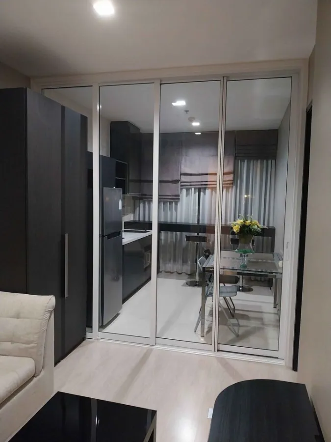 ขาย Rhythm Sukhumvit 44/1 ชั้น 8 วิวสวน ห้องกว้าง กั้นเป็นสัดส่วน โซฟานั่งสบาย พลาดแล้วจะเสียใจ