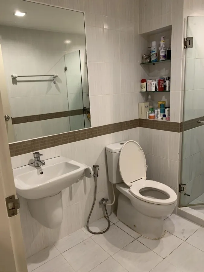 ขาย Casa Condo Asoke-Dindaeng ชั้น 18 วิวเมืองสวยๆ ห้องตกแต่งอย่างดี ติดวอลเปเปอร์ทั้งห้อง ห้ามพลาด
