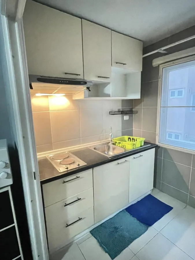 Condo for rent, Happy Condo Ratchada 18, spacious room. Plenty of usable space, great price, move quickly. Don't wait.