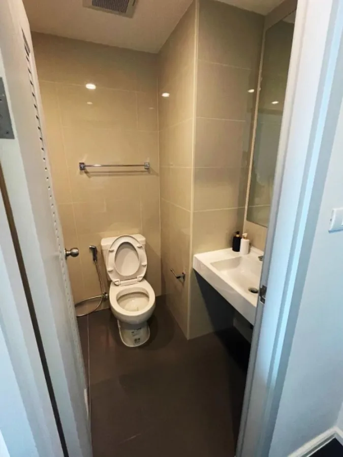 For rent, A Space Mega 2, fully furnished, high floor, do not miss.