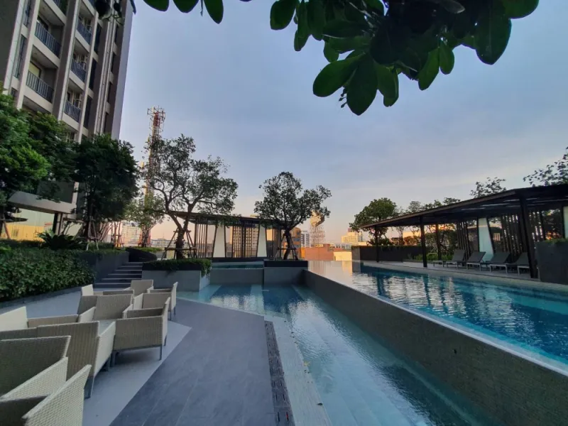 ขาย / ให้เช่า คอนโด เดอะ นิช ไพร์ด ทองหล่อ-เพชรบุรี ติดสระวิวสวย เครื่องใช้ไฟฟ้าครบ อย่ารอช้า