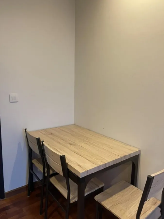 Condo for rent Wish Signature Midtown Siam balcony view city Not hot all day, fully furnished, don't miss it.