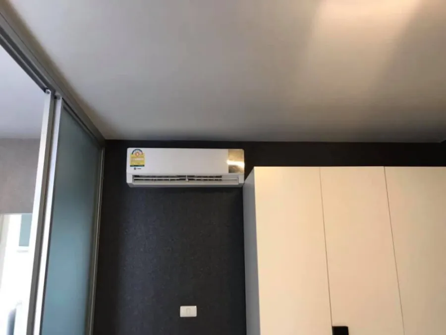 For rent, D Condo On Nut - Rama 9, corner room, fully furnished, don't wait.