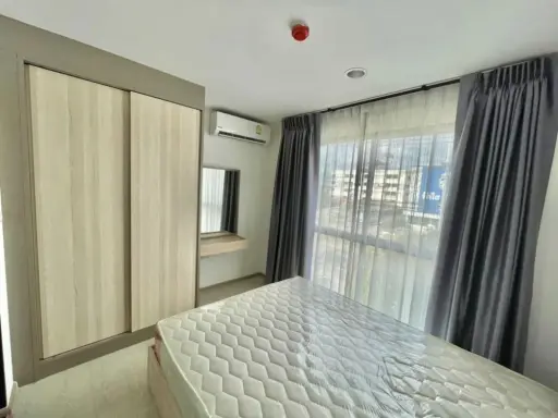 For sale: The Excel Khu Khot, corner room, quiet, not crowded. Good furniture, separate kitchen, good like this, reserve now.