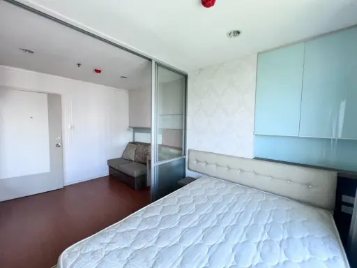 For rent: Lumpini Park Rattanathibet - Ngamwongwan, high floor, divided into sections. Fully furnished, don't miss it.