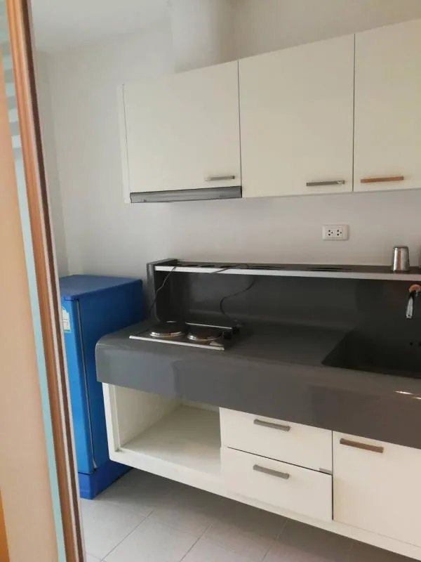For Rent คอนโด Q House ตากสิน-สาทร ห้องนั้นเล่นกว้าง จะนั้งจะนอนโอ้ยเห็นแล้วใจละลายมากๆช้าหมดอดนะจ๊ะ