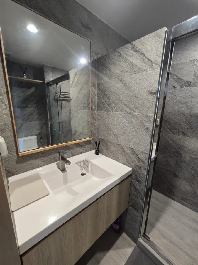 For rent: V Condo Salaya, large room, comfortable, usable area, plus a good price. If you don't book, you'll regret it.