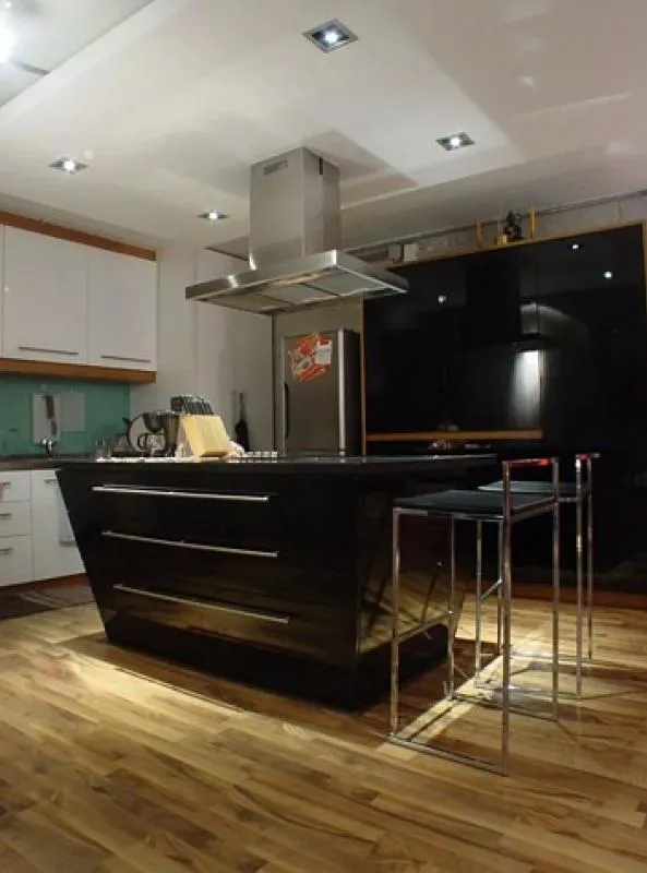 For rent Victoria Lakeview Ready to move in Full furnished built-in