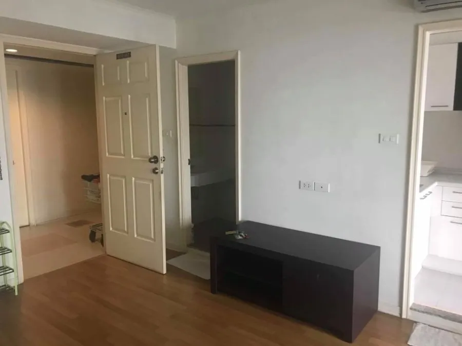 Condo for rent, Lumpini Phahon - Saphan Khwai, 21st floor, city view, fully furnished, ready to move in, book now.