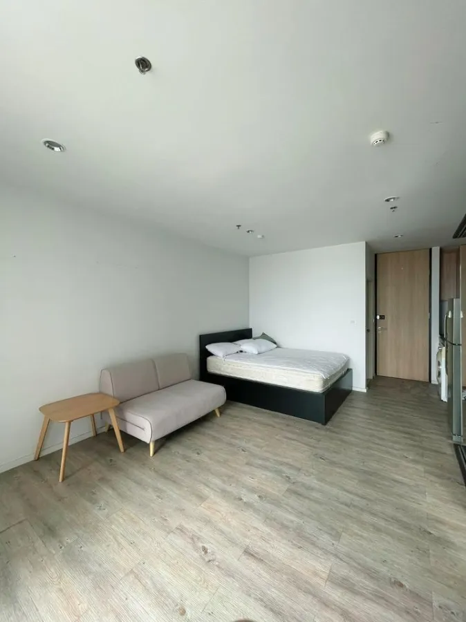 ให้เช่า คอนโด ดิ อิสสระ ลาดพร้าว พร้อมเข้าอยู่ วิวสวยบรรยากาศดีมองเห็นตัวเมือง ห้ามพลาดจ้า