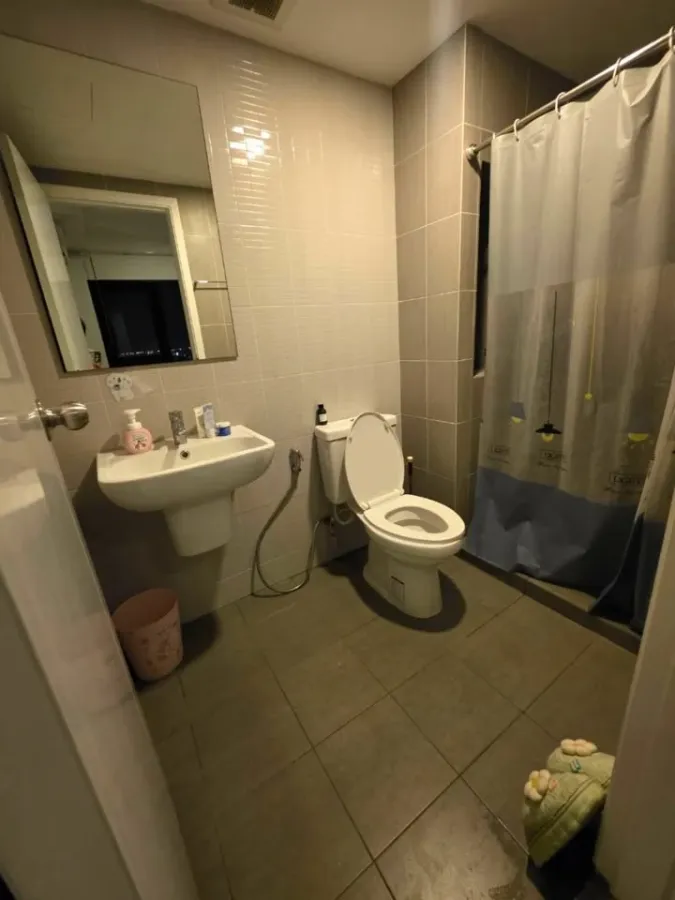 For rent: Kensington Sukhumvit-Theparak, 18th floor, fully furnished, nice to live in, reserve now, urgently.