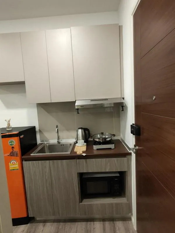 Condo for rent, Brown condo Ratchada 32, nice decorated room Divided into proportions, great views, good atmosphere, book now.