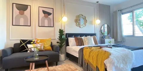ขาย ให้เช่า คอนโด ไอริส แอเวนิว อ่อนนุช – วงแหวน ห้องสวย วิวสระว่ายน้ำ ตกแต่งเต็มห้อง