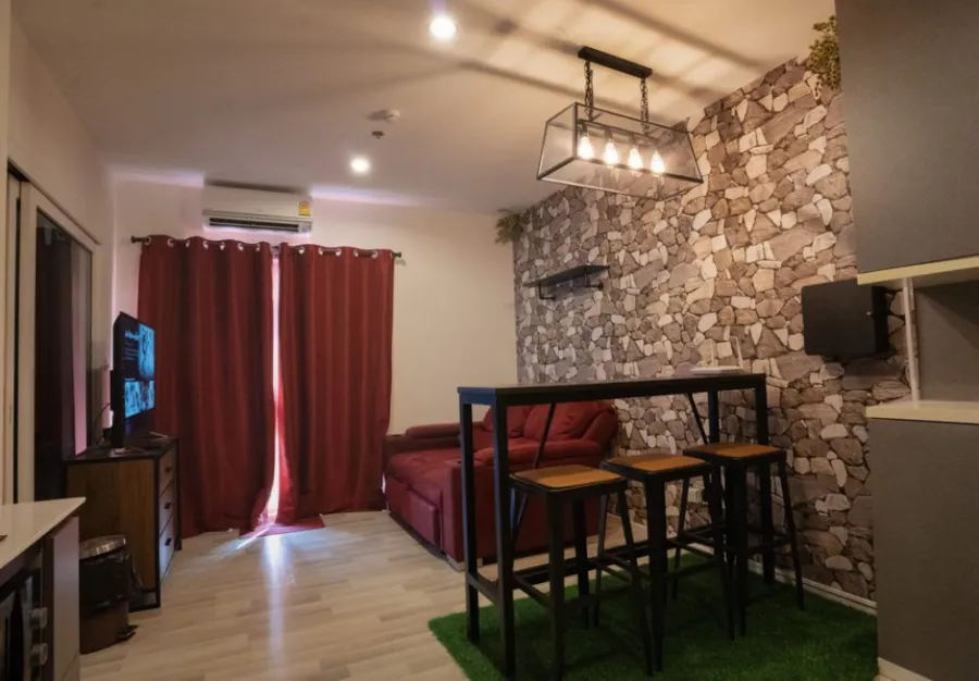 For rent, The Key Sathorn-Charoenrat, beautiful room, fully furnished. Near a shopping center, don't miss it !!
