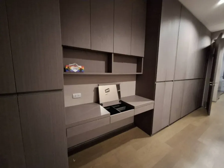For sale or rent: The Diplomat Sathorn. Spacious room with plenty of living space. Everything you need in one place. Come and reserve now!