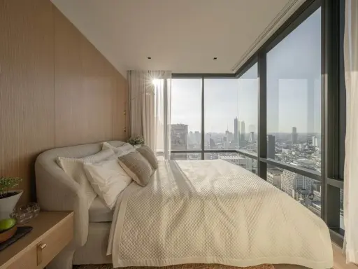 For rent: Ashton Silom, 36th floor, great city view, nice to live in, elegant furniture, looks expensive. Can't reserve anymore.