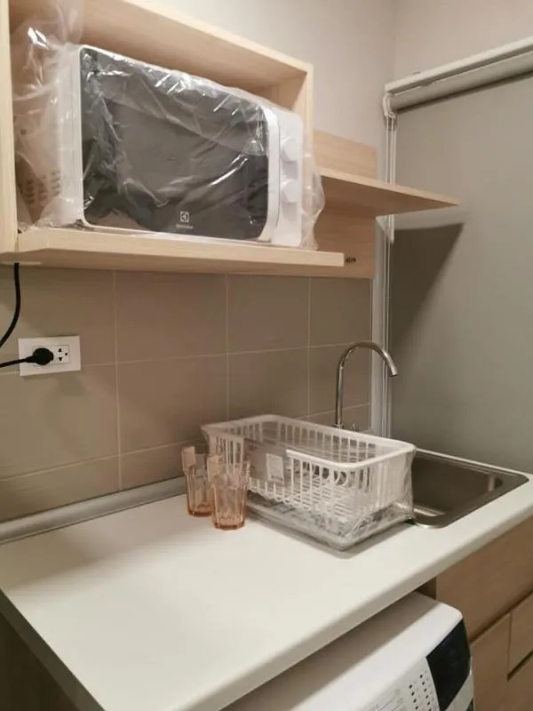 ห้องวิวสระ plum condo Alive รังสิต ม.กรุงเทพ ตึก A ชั้น 3 พร้อมอยู่ทันที ครบทุกสิ่งอย่าง